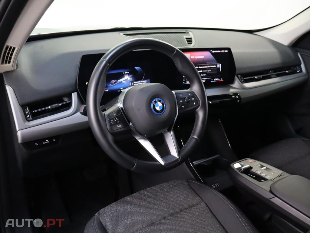 BMW iX1 xDrive30