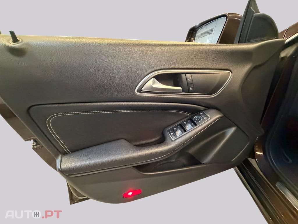 Mercedes-Benz CLA 180 d Shooting Brake