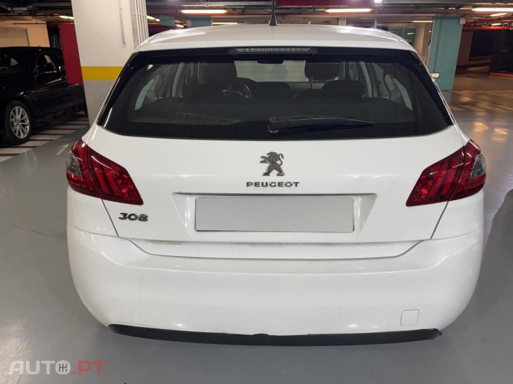 Peugeot 308 1.5 BlueHDi Business Line