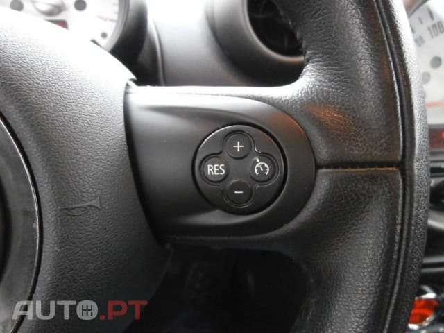 MINI Countryman One D