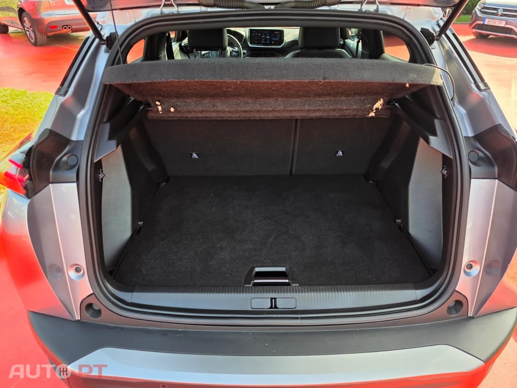 Peugeot 2008 Hybrid 136 e-DSC Allure