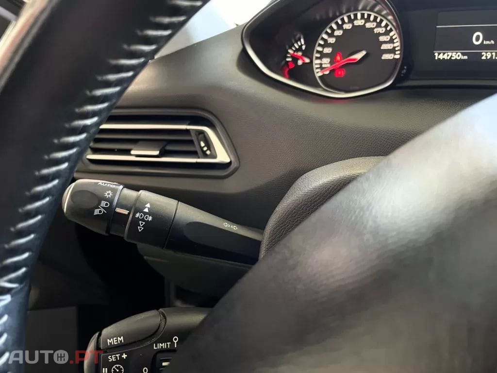 Peugeot 308 1.2 PureTech Allure