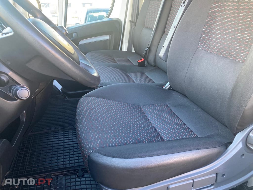 Peugeot Boxer 2.2 BLUEHDI 330 L2H1