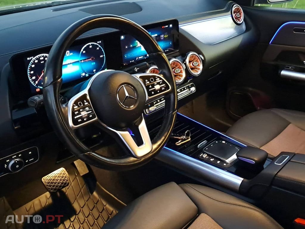 Mercedes-Benz EQA 250+ Premium