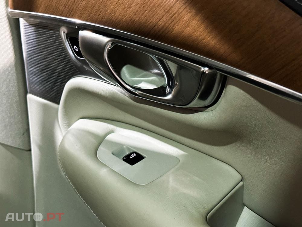 Volvo XC90 T8 AWD Twin Engine Geartronic Inscription