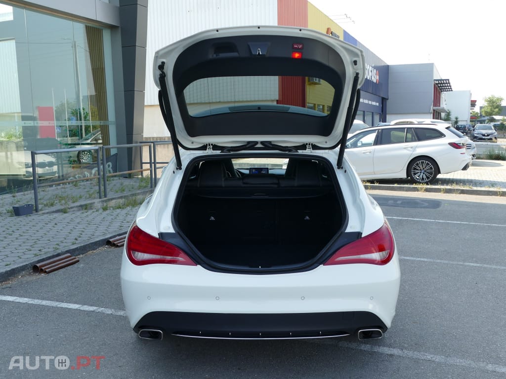 Mercedes-Benz CLA 180 d Shooting Brake Urban