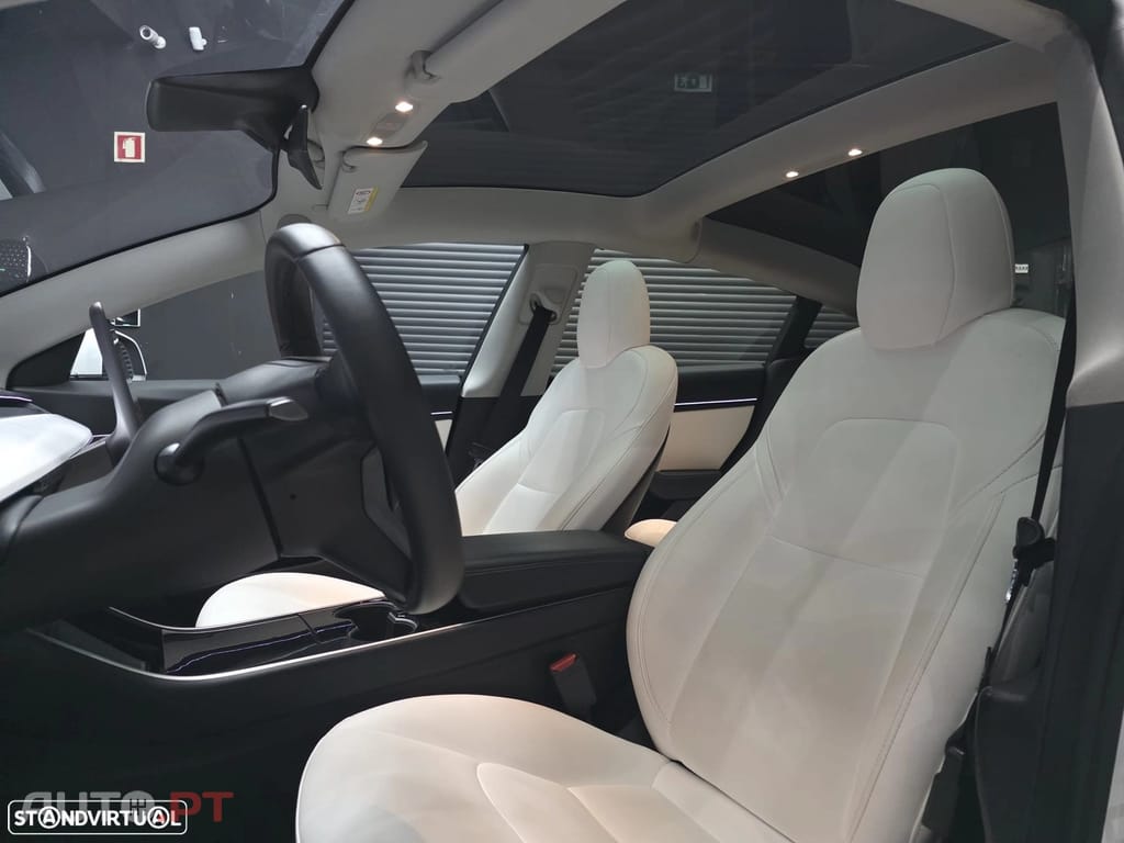 Tesla Model 3 Standard Range Plus RWD