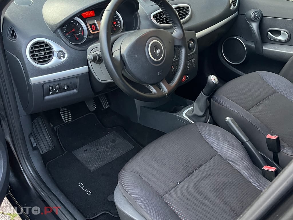 Renault Clio Break 1.2 16v Dynamique S