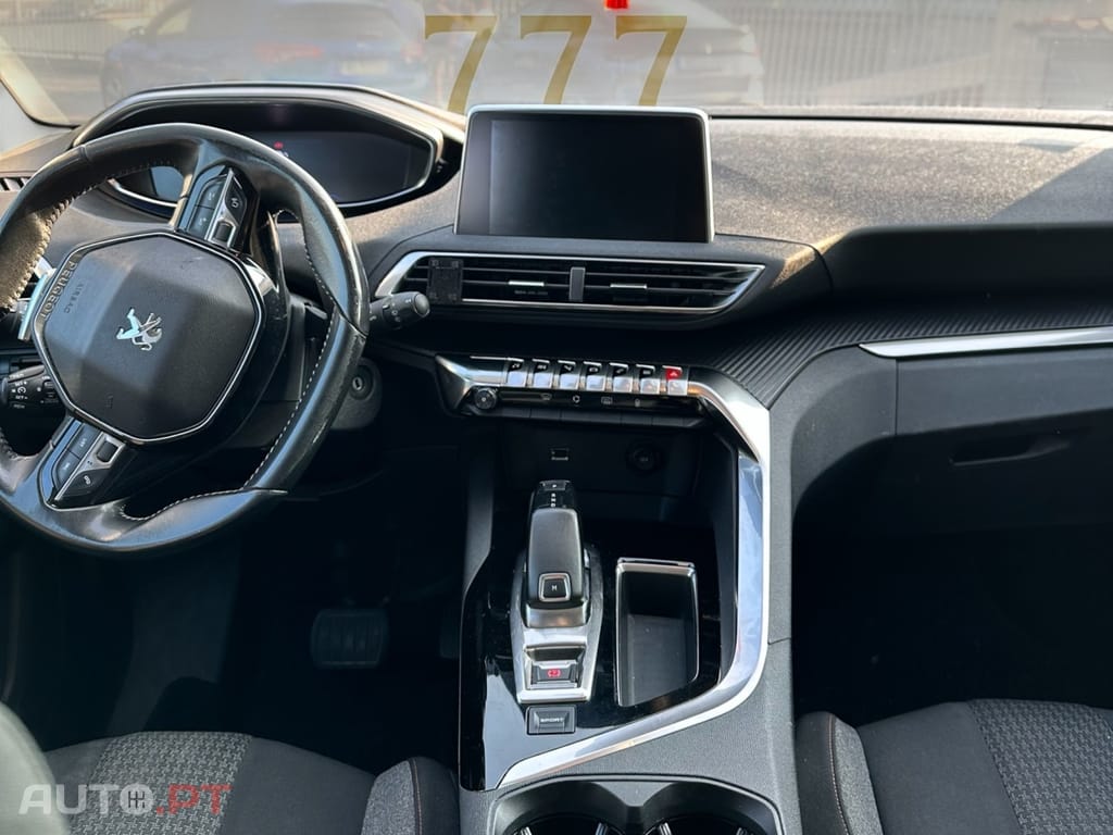 Peugeot 3008 1.5 BlueHDi Allure EAT8