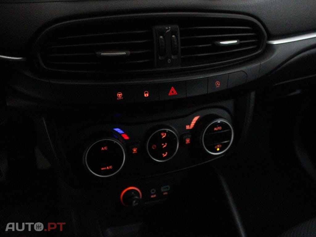 Fiat Tipo 1.3 M-Jet Lounge J17