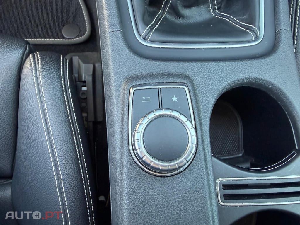 Mercedes-Benz GLA 180 AMG Line