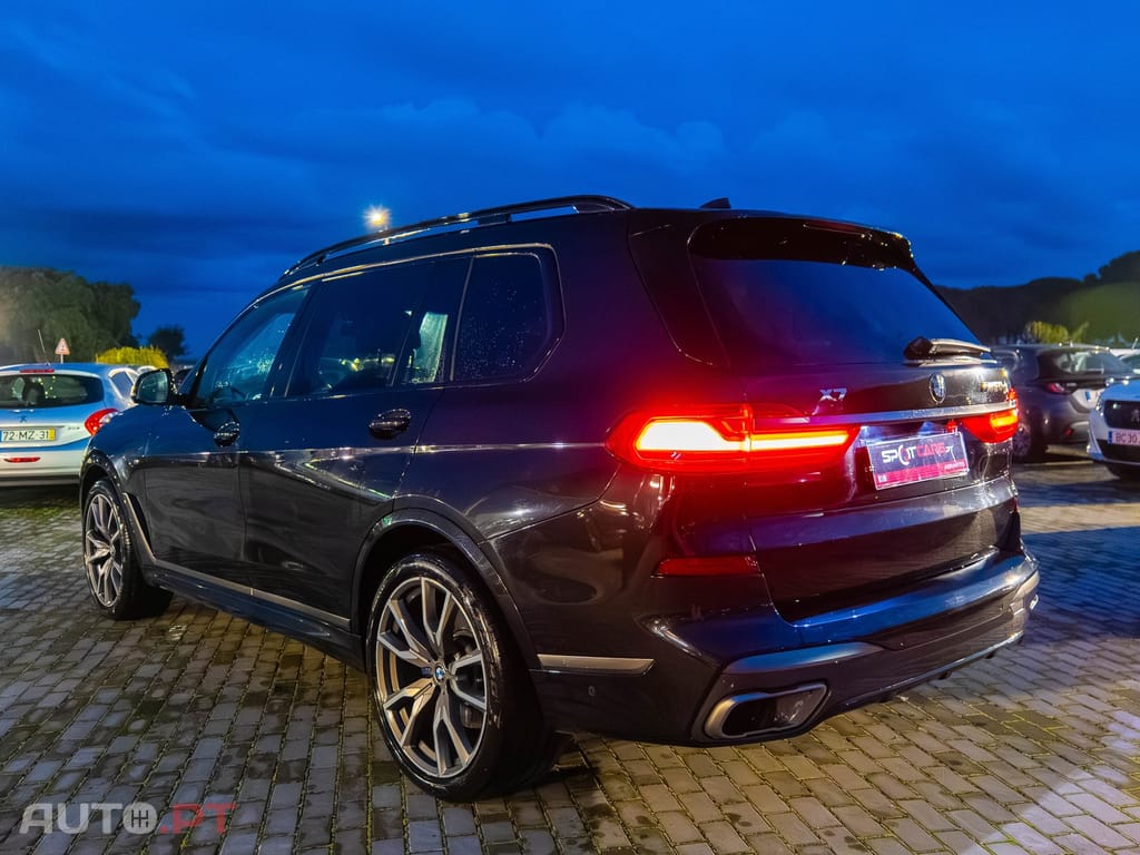 BMW X7 M50d