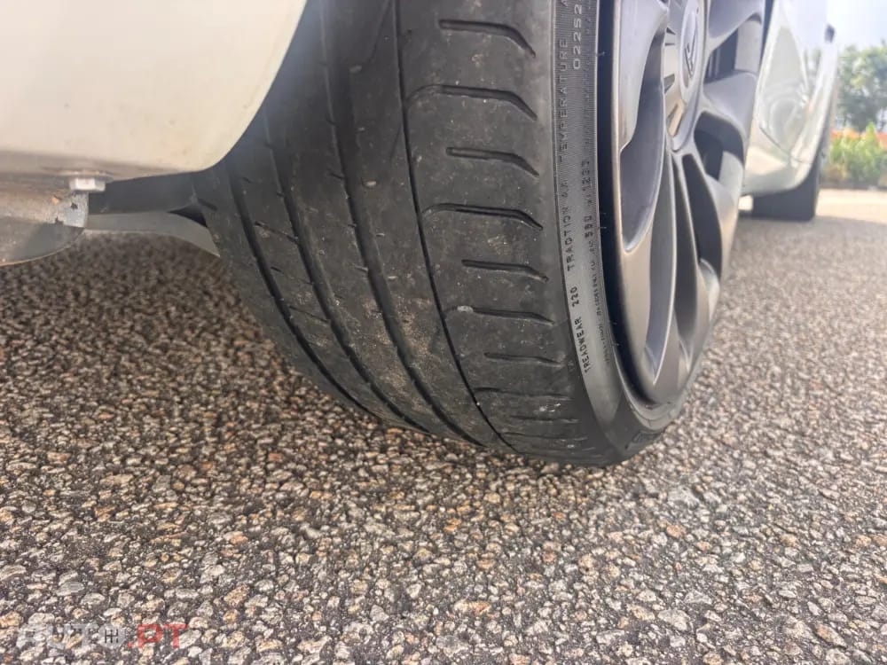 Tesla Model 3 Long Range AWD Dual Motor Performance