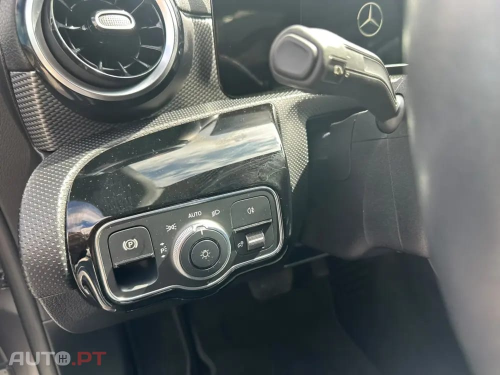 Mercedes-Benz CLA 180 Cla 180d  Aut.