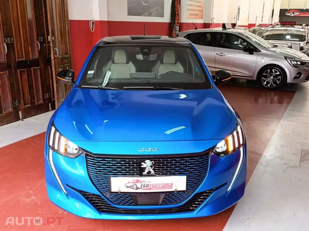 Peugeot E-208 GT