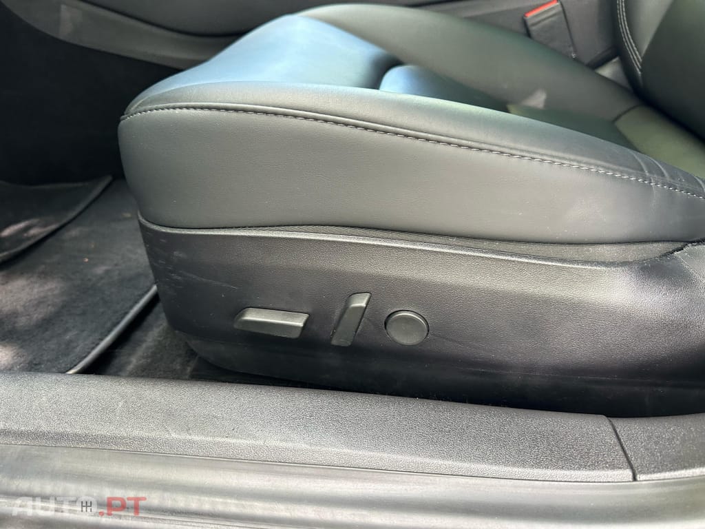 Tesla Model 3 Long-Range Dual Motor AWD