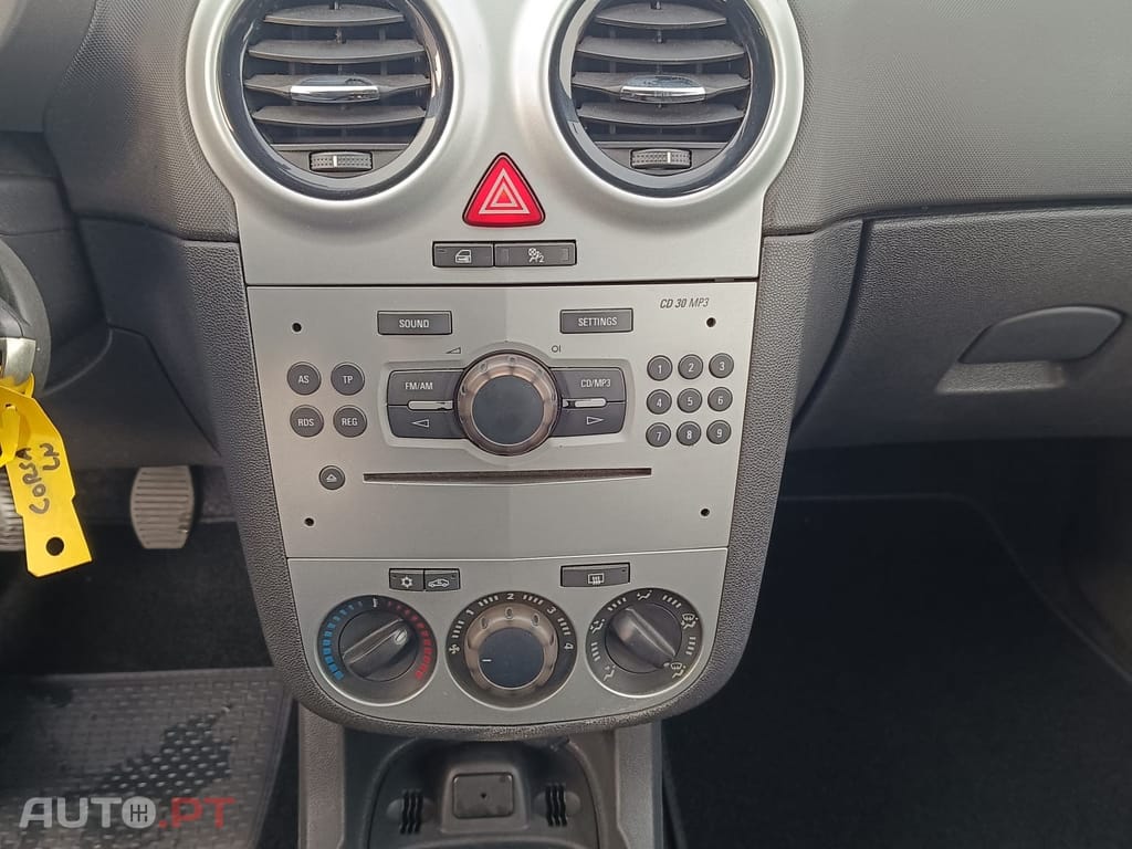 Opel Corsa 1.2 Enjoy