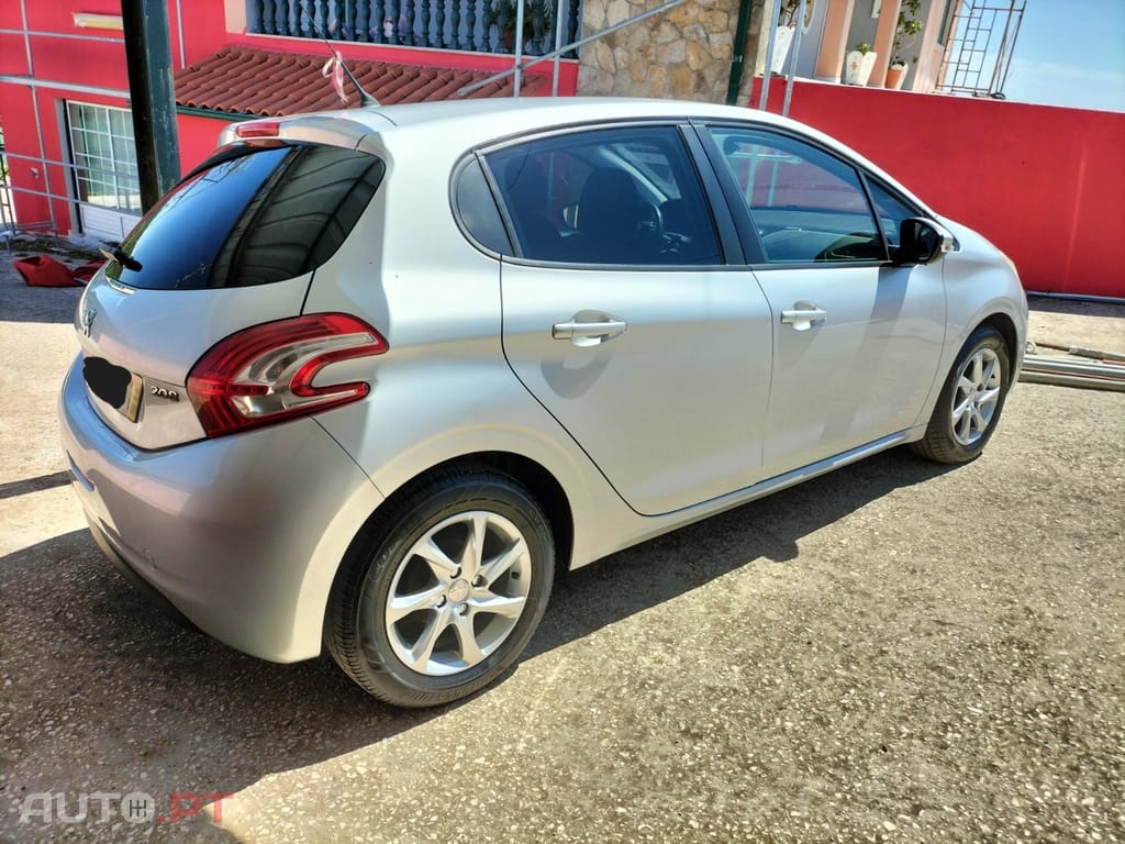 Peugeot 208 1.4 HDI