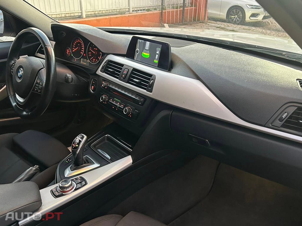 BMW 320 d Line Modern Auto-2013
