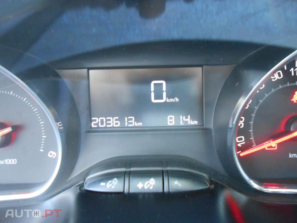 Peugeot 208 208 1.4 HDi Active