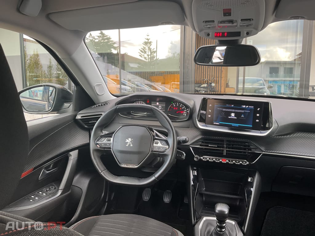 Peugeot 2008 1.5 BlueHDi Active