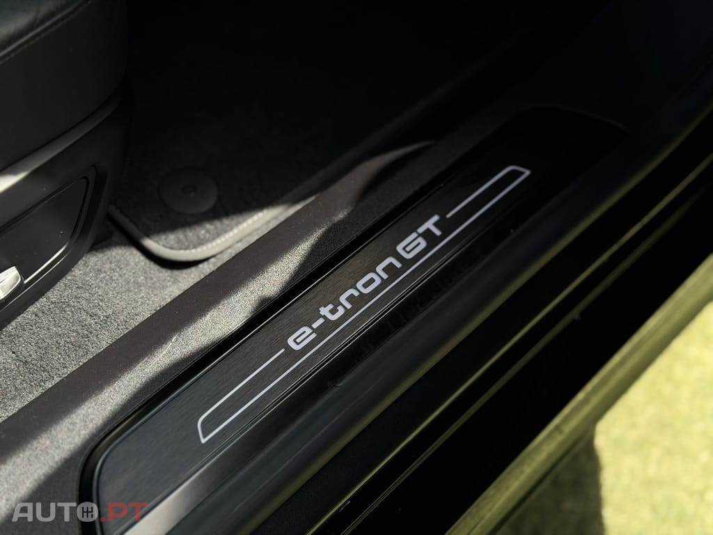 Audi E-Tron GT quattro