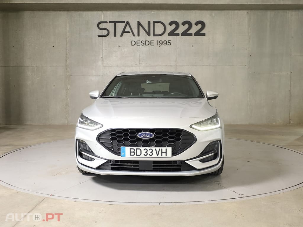 Ford Focus 1.0 EcoBoost MHEV ST-Line Aut — fotografia 2