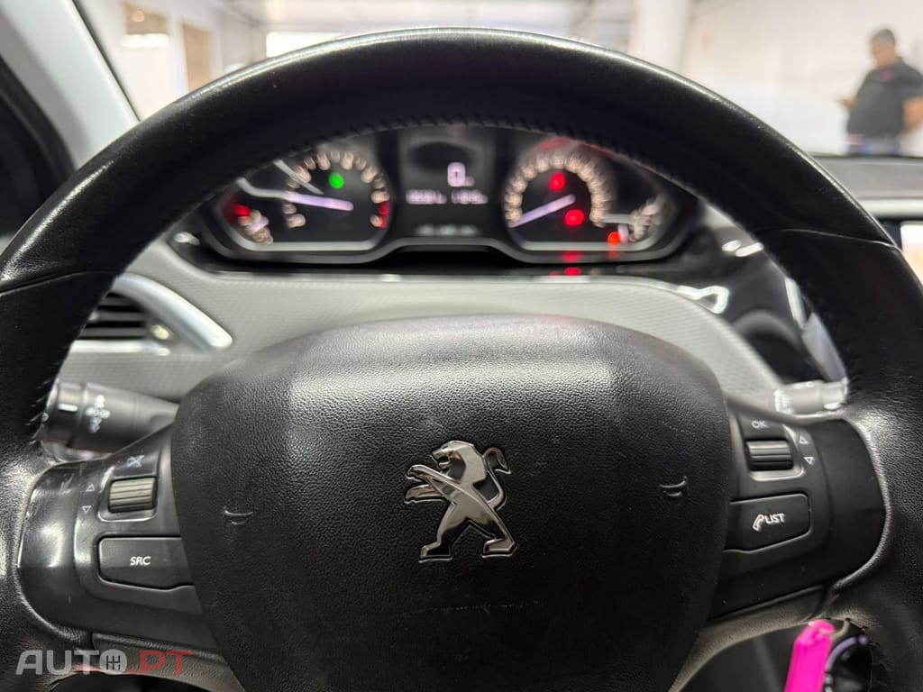 Peugeot 208 1.2 PureTech Style