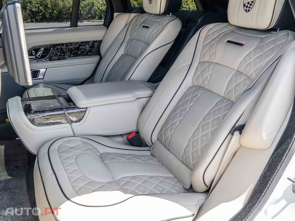 Land Rover Range Rover 3.0 i6 LWB Autobiography