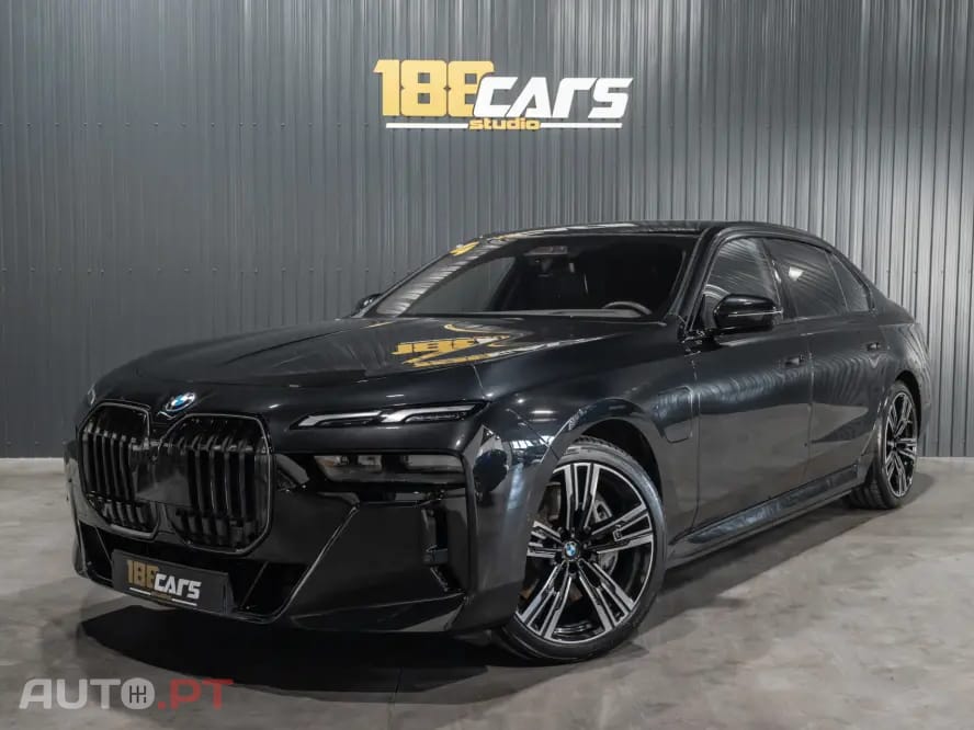 BMW 750 750e xDrive Pack Desportivo M