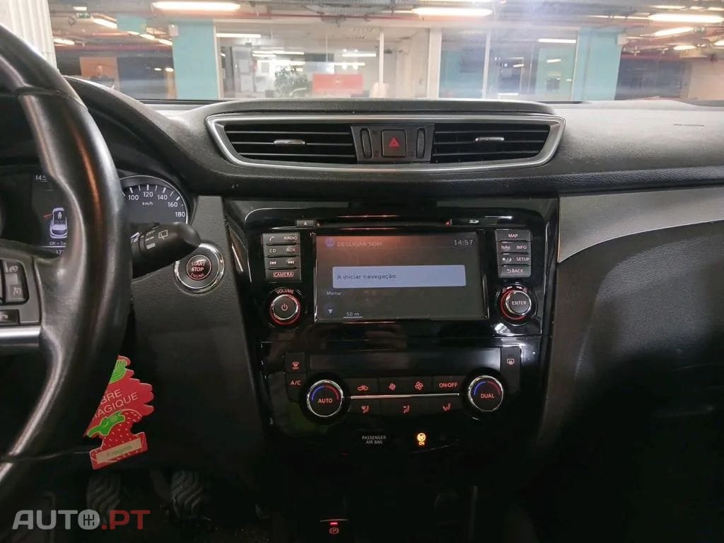 Nissan Qashqai 1.5 dCi N-Connecta
