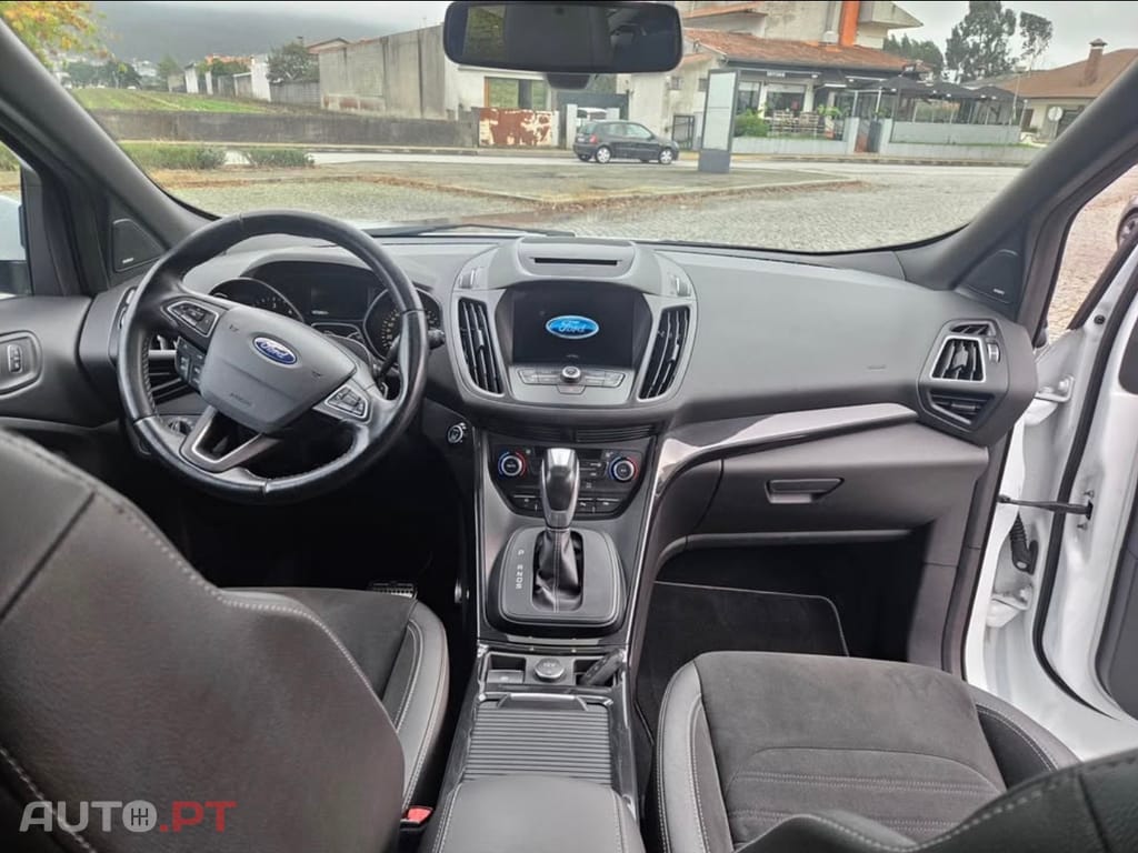 Ford Kuga St line