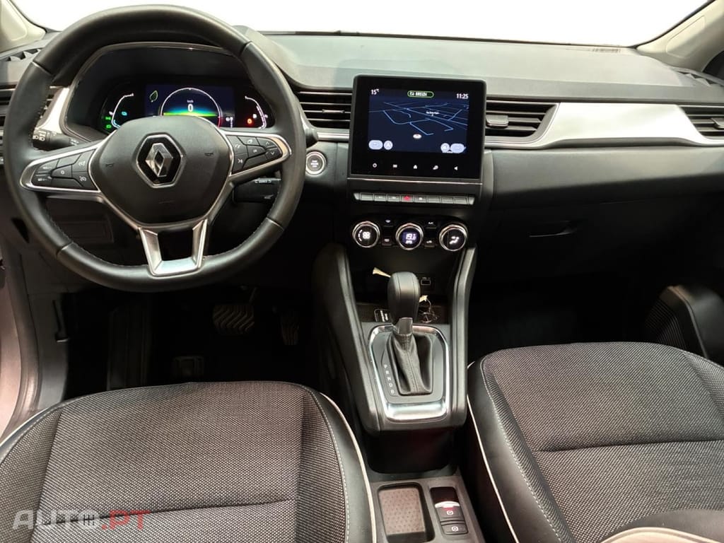Renault Captur 1.6 E-Tech Techno