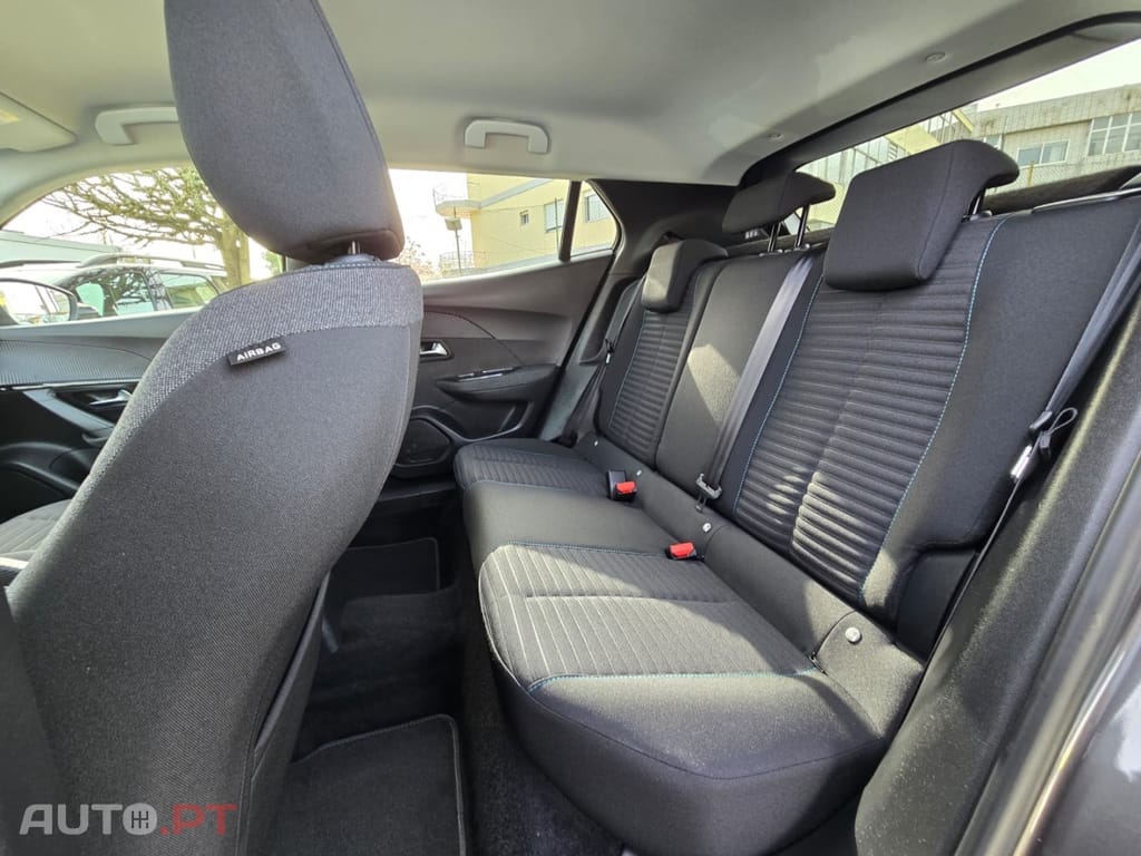 Peugeot 2008 PureTech 100 Style