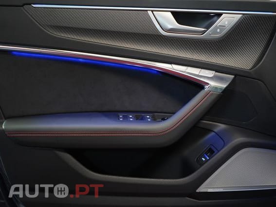 Audi RS6 Performance PANO AIR MATRIX HA STHZ