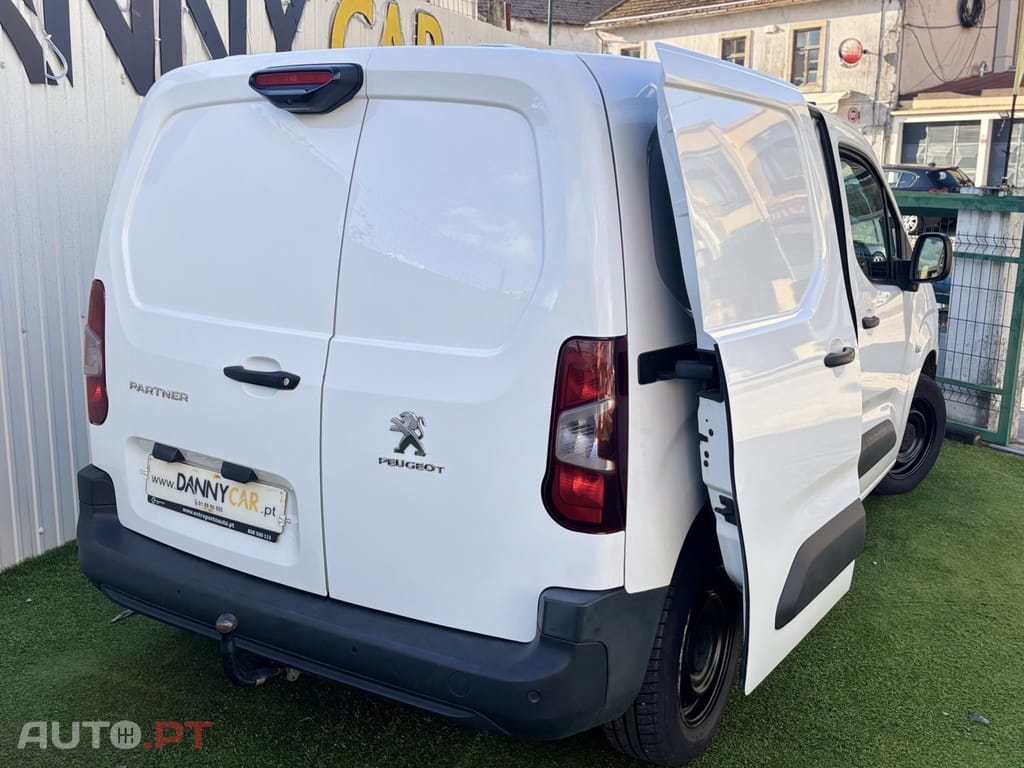 Peugeot Partner 1.5 BlueHDi Premium Standard