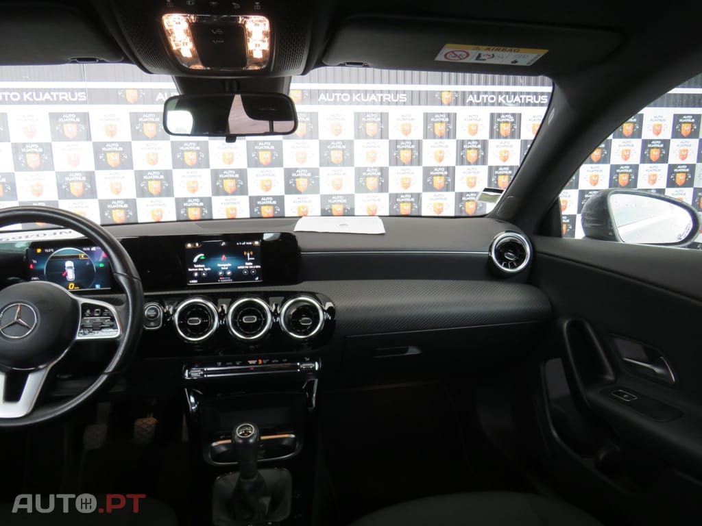 Mercedes-Benz CLA 180 d Shooting Brake Style Plus