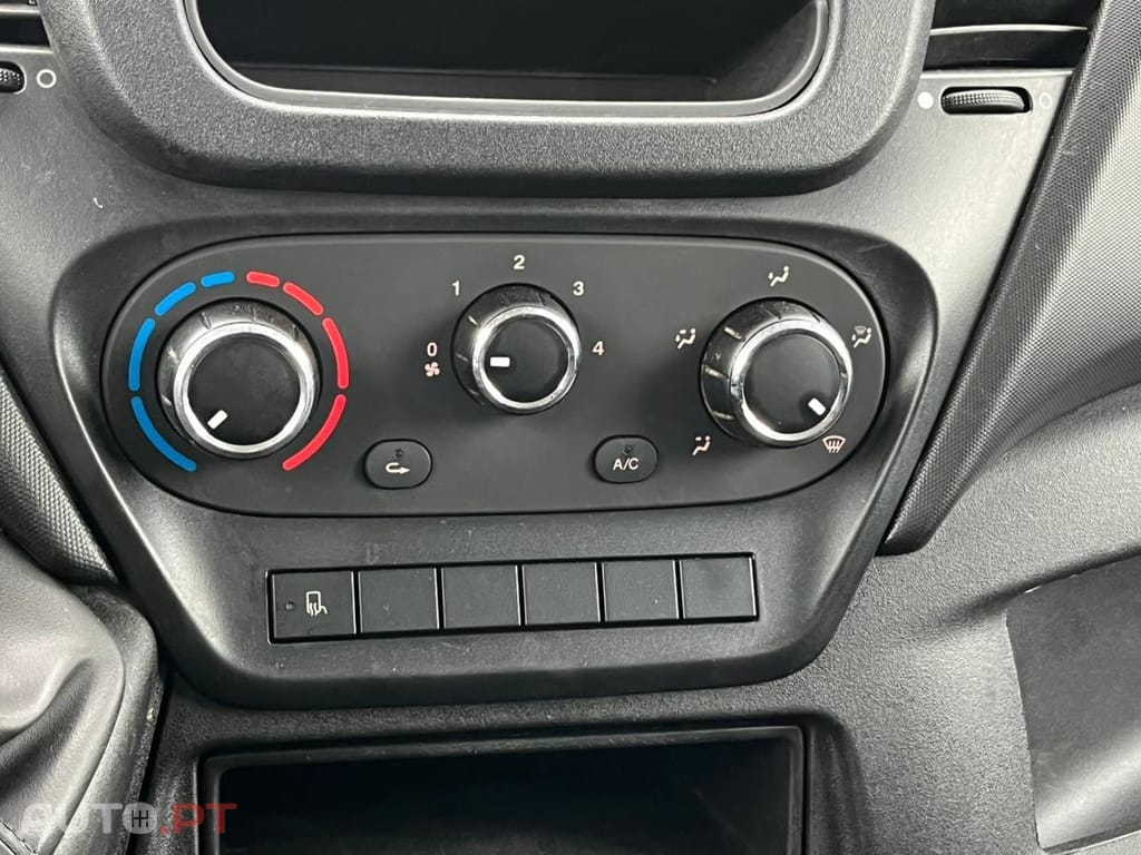 Iveco Daily 3.0 CAB. DUPLA 7 LUGARES