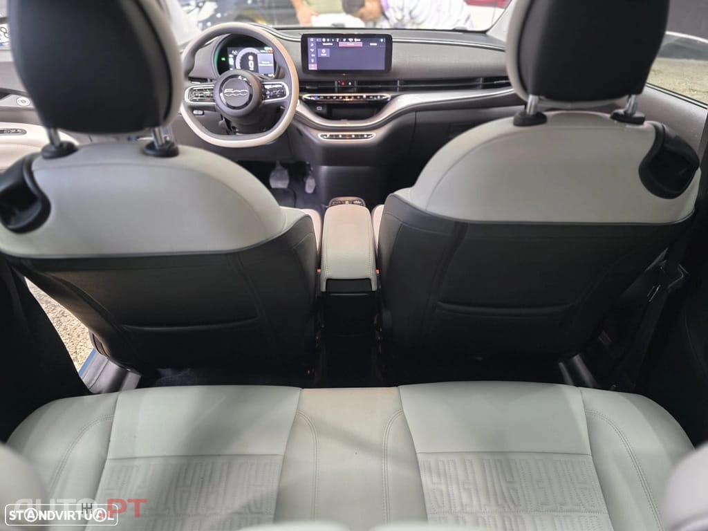 Fiat 500e La Prima