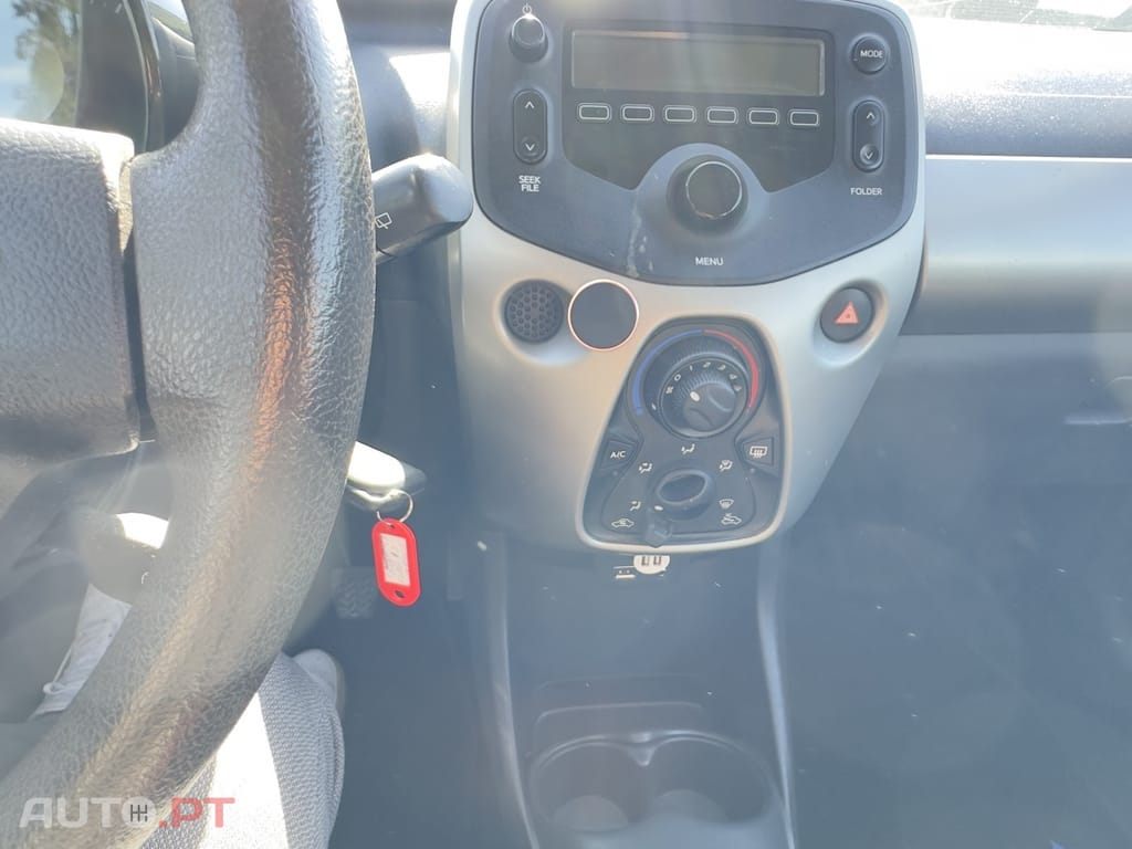 Citroen C1 1.2 VTi Shine