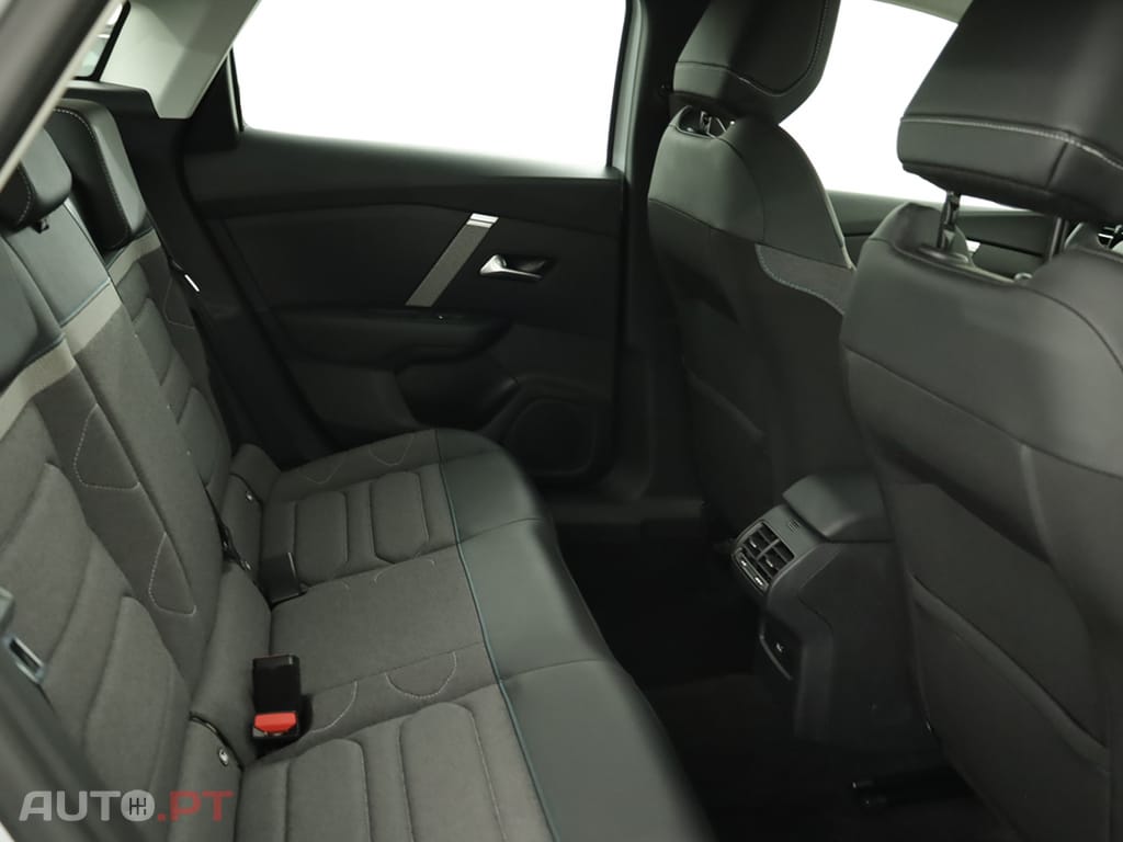 Citroen C4 C4 1.2 PureTech Plus EAT8