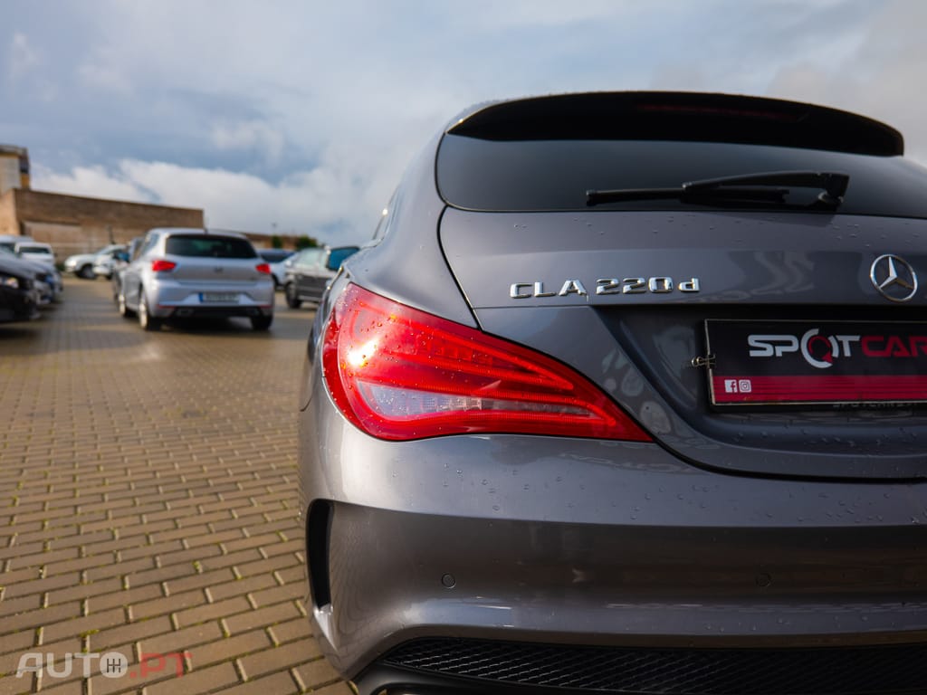 Mercedes-Benz CLA 220 d 7G-DCT AMG Line