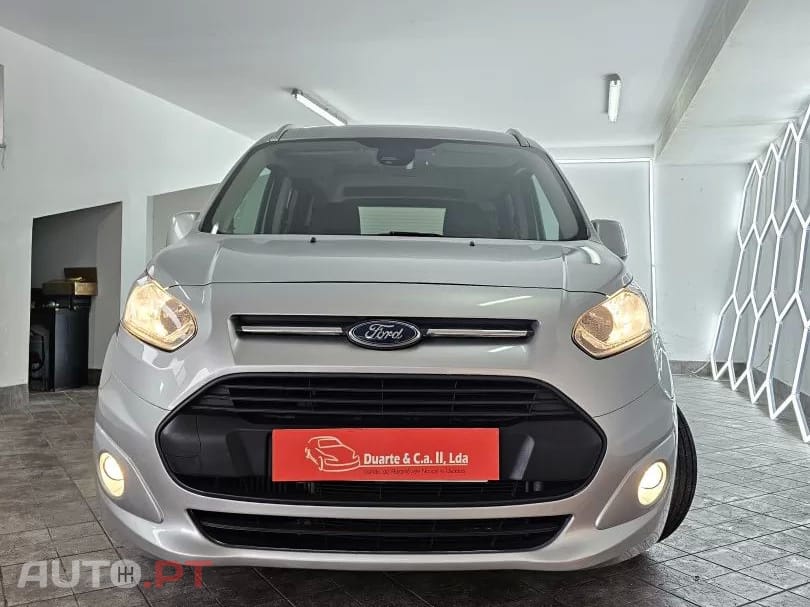 Ford Tourneo Grand 1.5 TDCi Active