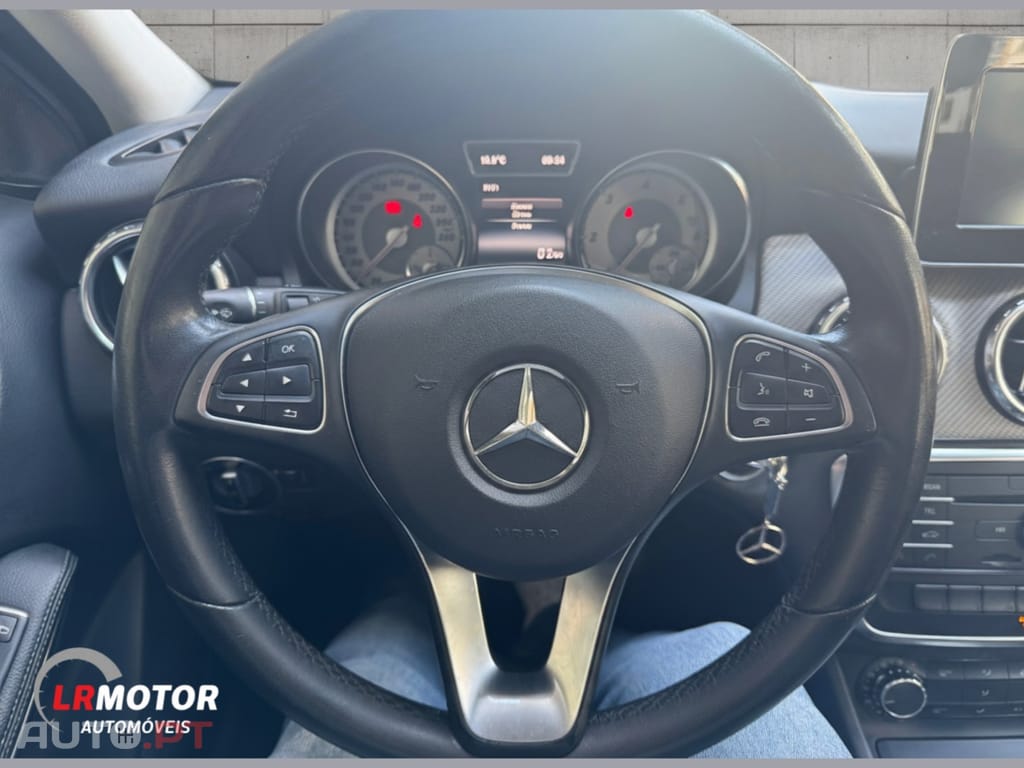 Mercedes-Benz GLA 180 d