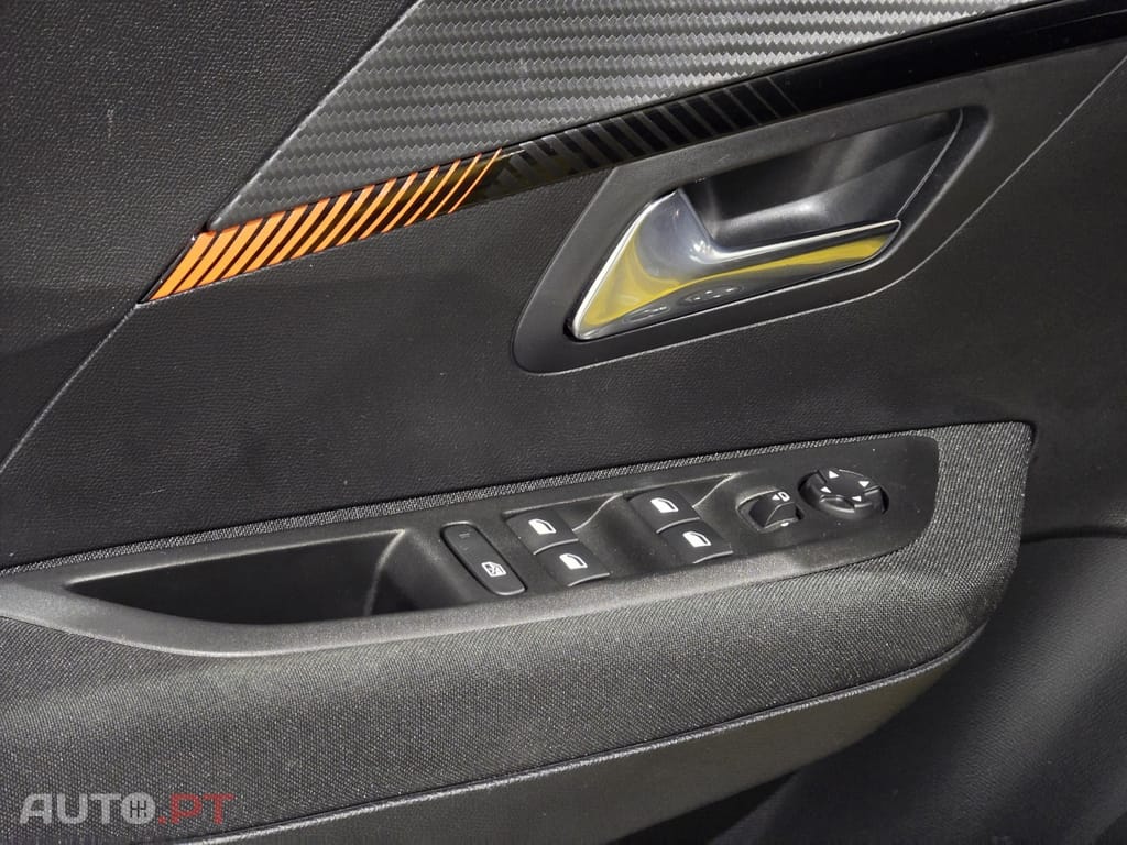 Peugeot E-208 50 kWh Active