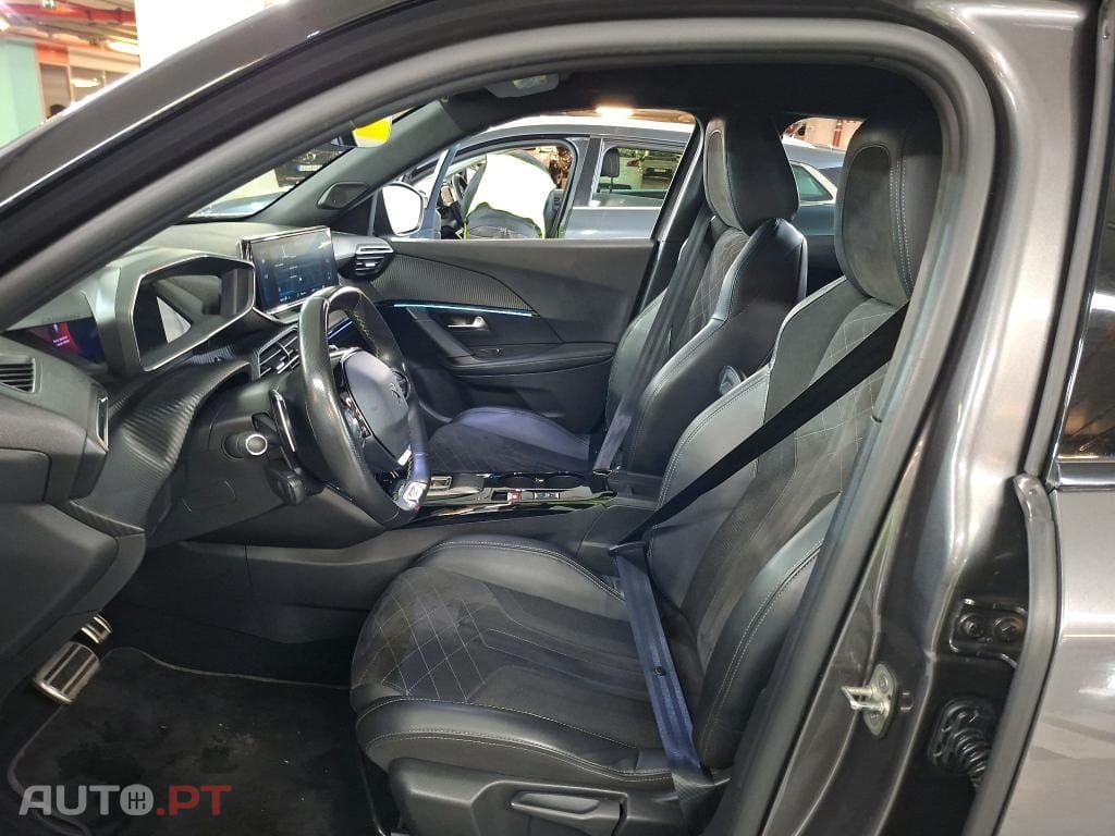 Peugeot 2008 1.5 BlueHDi GT Line