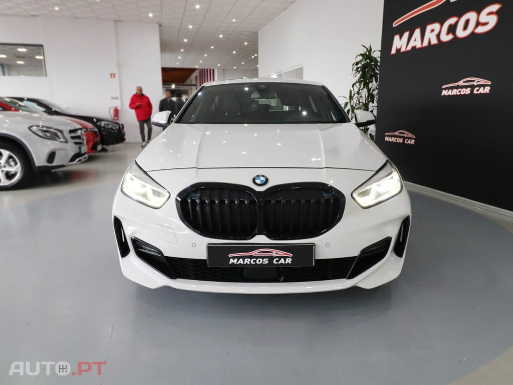BMW 116 d Pack Desportivo M Auto