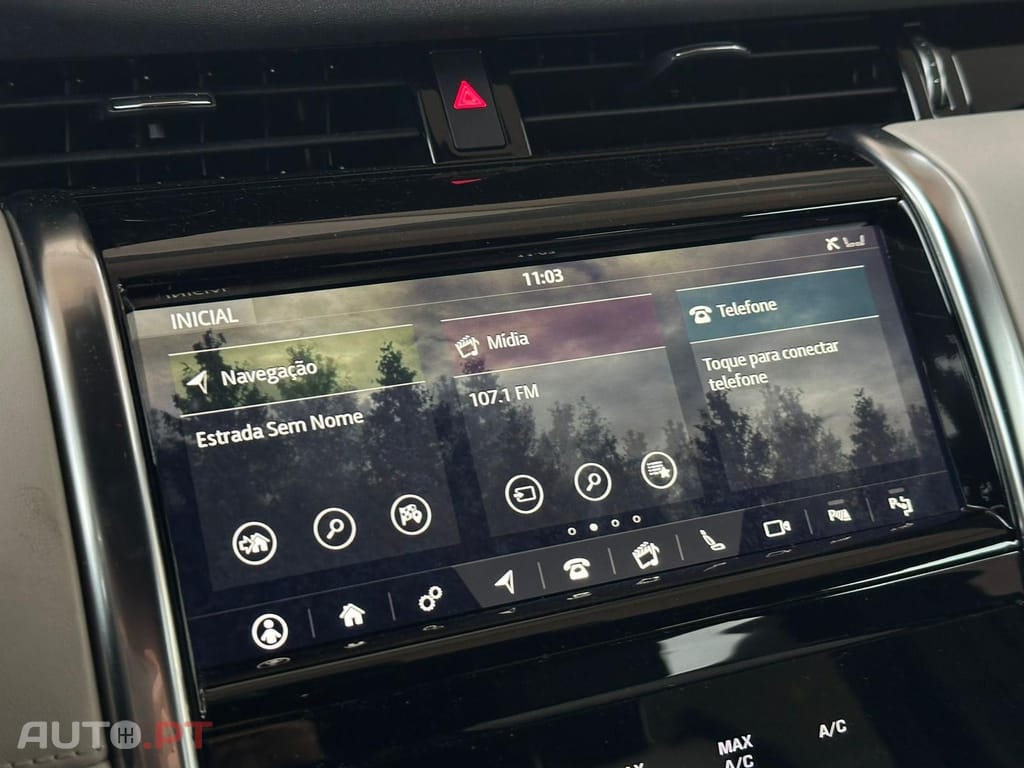 Land Rover Discovery Sport P300e R-Dynamic