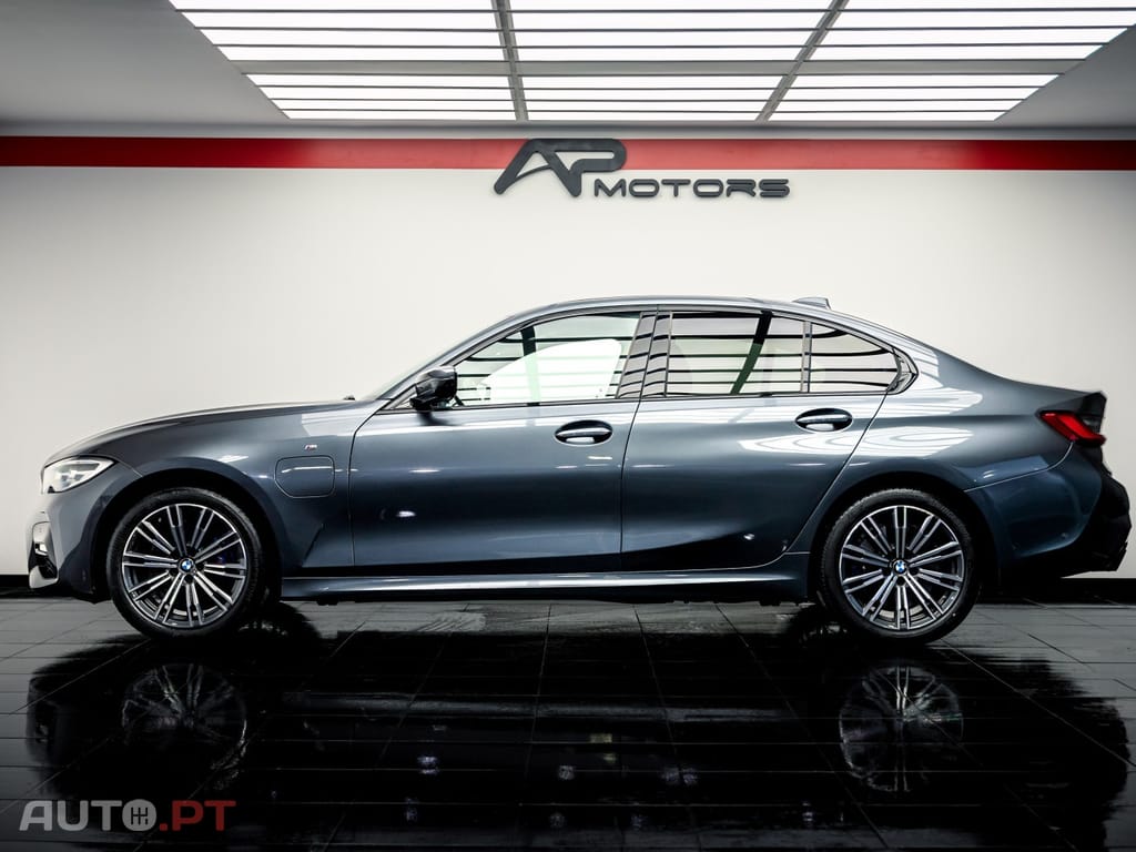 BMW 330 e iPerformance Pack M