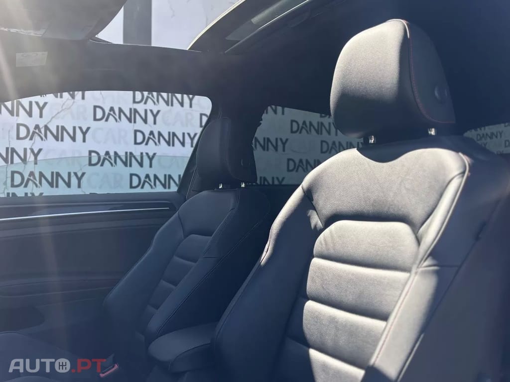 Volkswagen Golf GTI Performance BlueMotion DSG